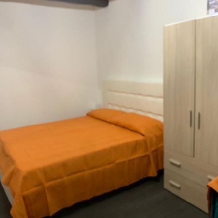 Viky House Chiaia Apartment เนเปิลส์ ภายนอก รูปภาพ