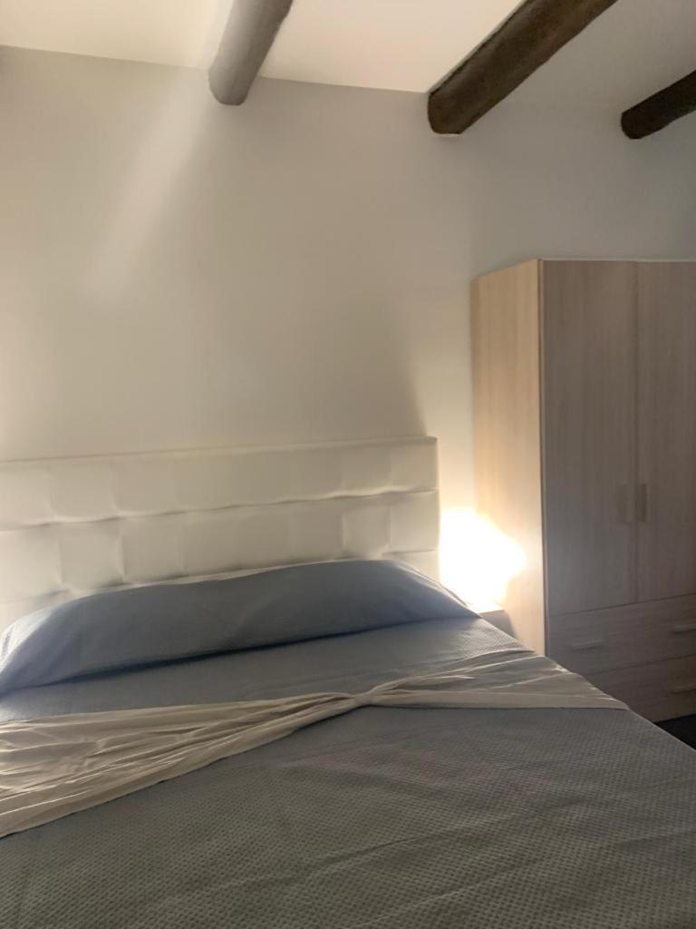 Viky House Chiaia Apartment เนเปิลส์ ภายนอก รูปภาพ